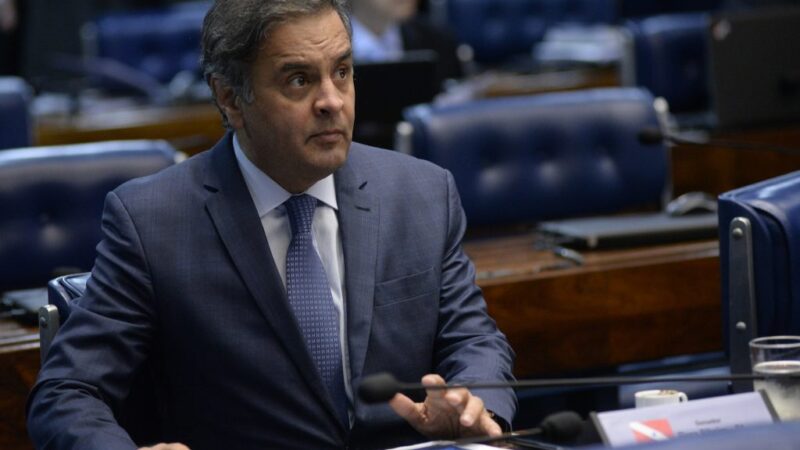 Aécio Neves Retorna à Presidência do PSDB em Busca de Reconstrução e Distanciamento do Lulismo e Bolsonarismo