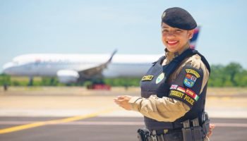 PMPR amplia atendimento multilíngue e reforça acolhimento a turistas estrangeiros