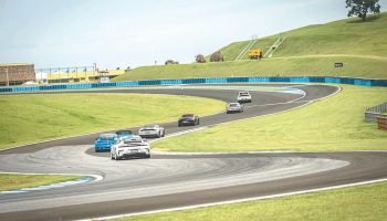 Porsche reúne 126 carros no Velocitta