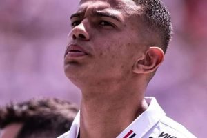 1118301233-2026-sao-paulo-real-betis-zagueiro-luis-osorio-contrato-multa-rescisoria