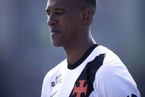 1555603696-2026-bahia-x-vasco-robert-renan-desempenho-numeros
