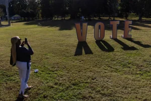1565998475-2026-10-30t211735z-623995884-rc2xdoa8v6jr-rtrmadp-3-usa-election-georgia