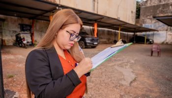 Aviso de suspensão das atividades. — Foto: Aviso de suspensão das atividades. Fo