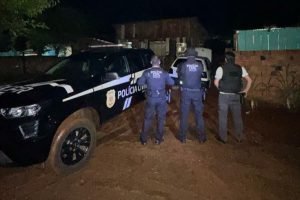 Ação da Polícia Civil em operação contra tráfico de drogas na cidade do Paraná —
