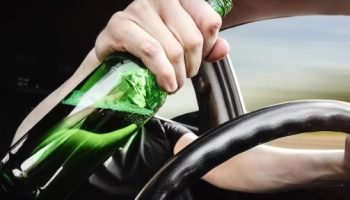 Condutor preso após causar acidente sob efeito de álcool em Laranjeiras do Sul.