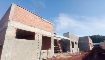 Foto: Logo Tarobá - Branco