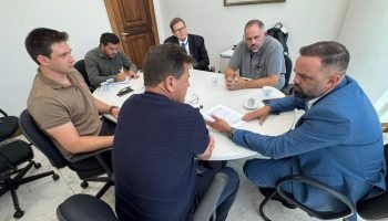 Reunião entre autoridades discute fortalecimento da rede estadual de ensino em G