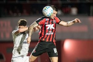 1950024714-vitoria-x-remo