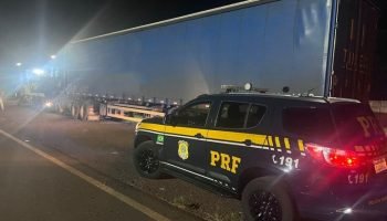 PRF prende caminhoneiro embriagado na BR-277, em Laranjeiras do Sul