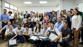 Alunos do Paraná recebem 65 medalhas da Olimpíada Nacional de Inteligência Artificial