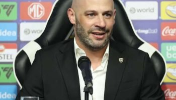 2012702454-2026-copa-sul-americana-tecnico-franclim-carvalho-estreia