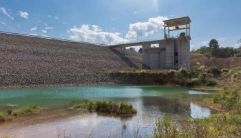 Sanepar conclui manobras para garantir abastecimento em Curitiba e RMC após calor recorde