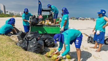 93,2 toneladas de lixo em 16 dias: Sanepar segue limpeza intensa das praias