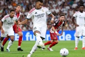 2100843704-real-madrid-v-rayo-vallecano-de-madrid-laliga-ea-sports-202627-4-610x400-1