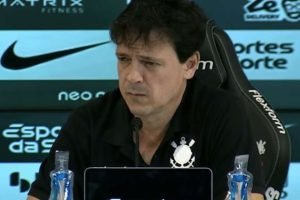 228181870-fernando-diniz-tecnico-do-corinthians