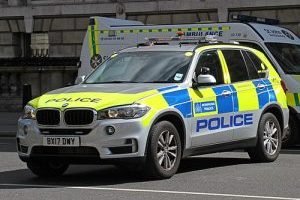 500px-police_bmw_x5_34276435566-300x205-1