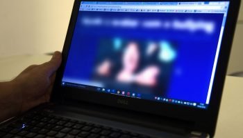 Demonstração de recursos da SaferNet para recebimento e análise de denúncias sob