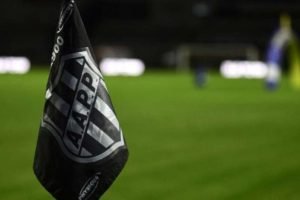 574584614-bandeira-ponte-preta-610x400-1
