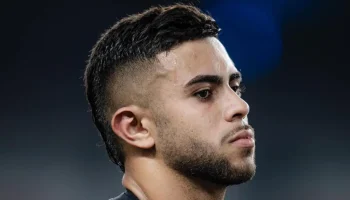 Mycael celebra retorno ao gramado do Athletico após seis meses