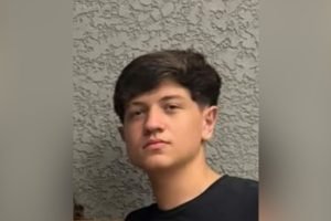 Adolescente desaparece após pegar ônibus em Curitiba depois de discussão familiar