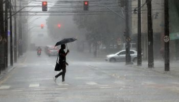 Alerta-tempestade-Inmet-Parana-Gilson-Abreu-AEN