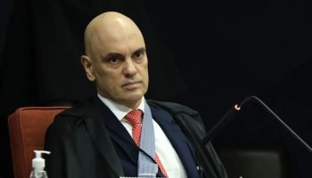 Moraes anula decisão do Conselho de Medicina sobre saúde de Bolsonaro