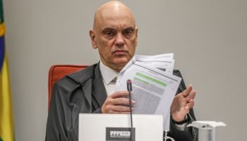 Moraes transfere decisão de habeas corpus para Bolsonaro a ministro Gilmar Mendes