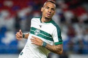 Breno-Lopes-Coritiba.jpg