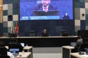 Londrina conta com 19 vereadores. — Foto: Londrina conta com 19 vereadores. (Fot