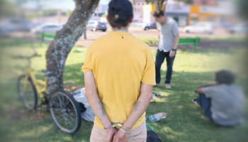 GDE da Polícia Civil cumpre mandado de prisão durante abordagem na Praça da Bíblia