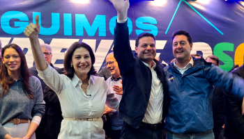 Cristina Graeml, candidata ao Senado ao lado de Sandro Alex e Ratinho Junior em evento no interior do Estado (Foto: Redes Sociais/CG)