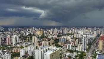 Curitiba-chuva.jpg