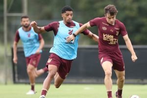 Dudu, Riquelme e Jadson (Foto: Luiz Miguel Ferreira/CAP)
