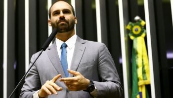 Eduardo Bolsonaro tem mandato cassado pela Câmara