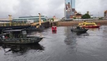 Equipes de resgate atuam em busca de sobreviventes após naufrágio no Amazonas —