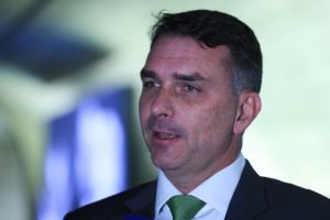 Flavio-Bolsonaro-audiencia-tarifas-brasil-EUA-Pedro-Franco-Agencia-Senado