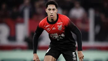 Felipinho do Athletico termina torneio como artilheiro