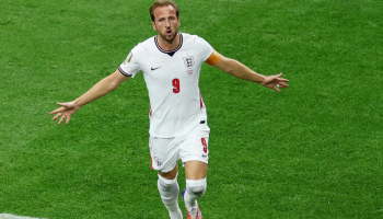 Em noite inspirada de Harry Kane, autor de dois gols, a Inglaterra venceu a Croá