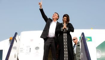 Michelle confirma sucesso da cirurgia de Bolsonaro