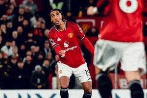 Futebol ao Vivo: Jogos de Premier League e Série A Marcam a Segunda-Feira, 8 de Dezembro de 2025