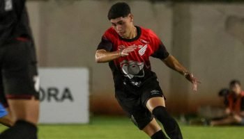 Athletico abre vantagem, mas empata com gol no final na Copinha