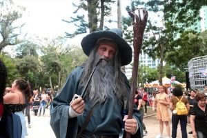 Manoel-Lucas-Javorousk-vestido-de-Gandalf.jpg