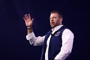 Markwayne-Mullin-300x200-1