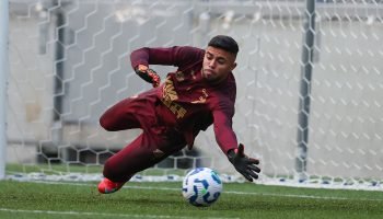 Athletico troca goleiro e reforça equipe principal contra Operário na Arena da Baixada