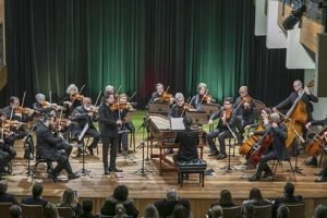 Orquestra-de-Camara-de-Curitiba.jpg