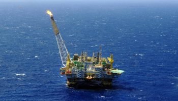 PNA-2-Divulgacao-Petrobras-Plataforma-de-Petroleo-na-Costa-Norte-do-Rio-de-Janeiro
