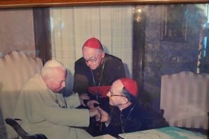 Papa-Joao-Paulo-e-Dom-Pedro-Fedalto.jpg