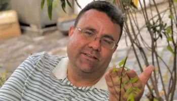 Justiça condena dois homens pelo assassinato do jornalista Cristiano Freitas em Curitiba