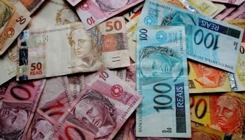 SNs8zB77-dinheiro-2-2