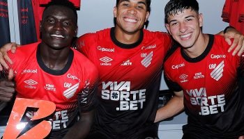 Athletico vence o Santos por 2 a 1, com gol nos acréscimos. — Foto: Viveros, Jul